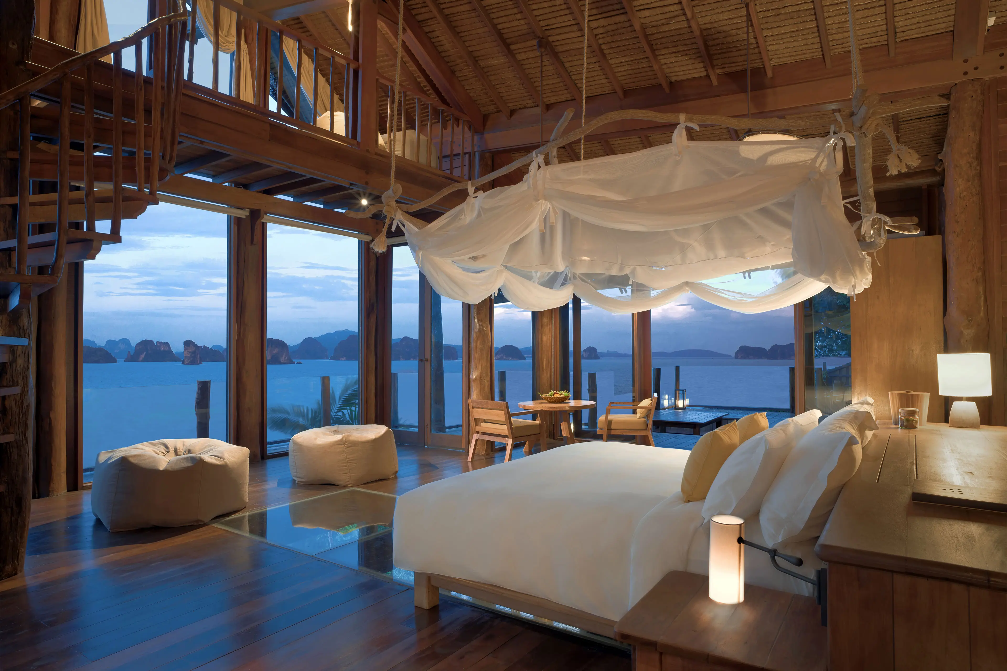 featured rooms
